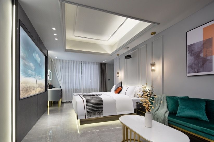 Yadu Light Luxury Designer Audiovisual Hotel (Martyrs Park Xiangya Hospital Branch)