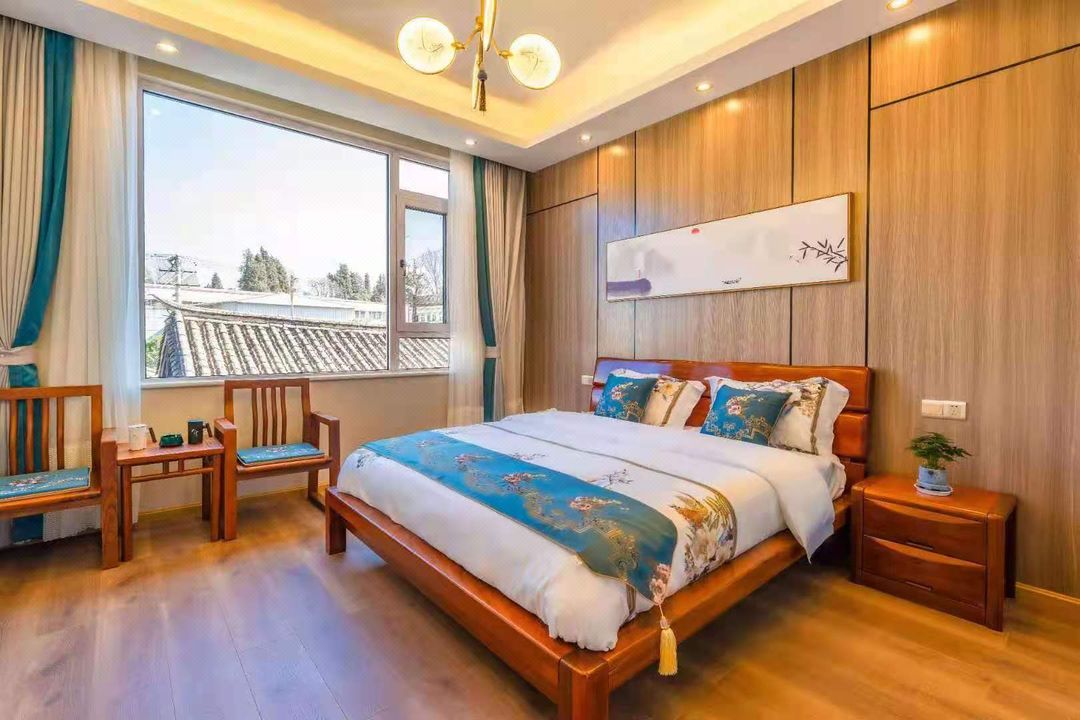 玉龍悅芯居精品客棧(麗江高鐵站店)