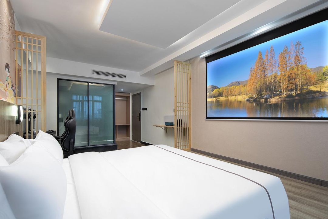 Stark E-Sports Hotel (Changsha Youyi Road Subway Station)