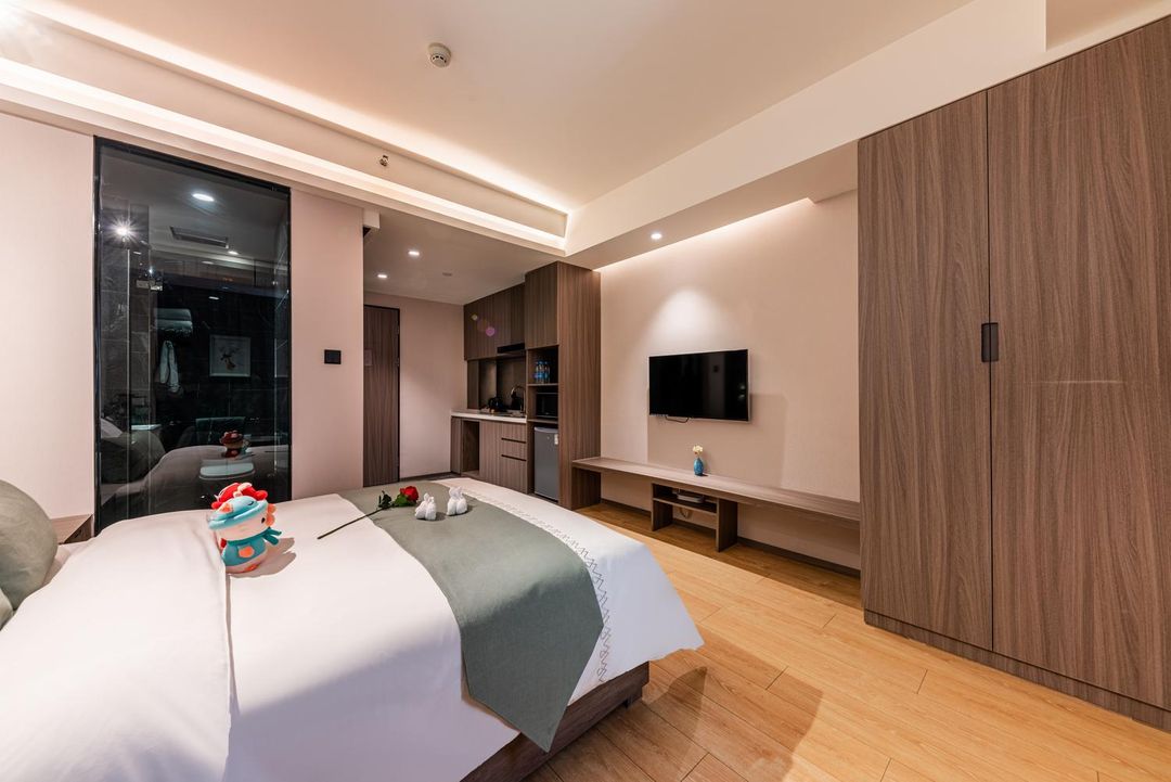 摩登·愛琴海酒店(西安西工程大西科大臨潼校區地鐵站店)