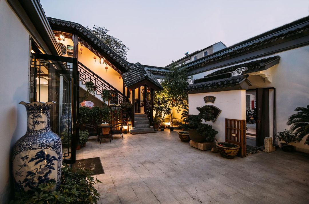 蘇韻深處民宿(蘇州觀前街樂橋地鐵站店)