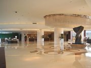 城阳区308国道220号 鑫江东方城购物中心斜对面 –