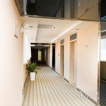 九坤假日酒店(湖北大学店)酒店提供图片