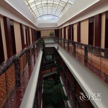 香格里拉市裕和华府大酒店酒店提供图片