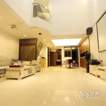 从化温度假日聚会玩逗轰趴别墅(富力泉店)酒店提供图片