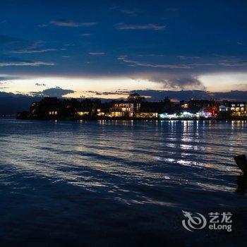 大理双廊洱海醒来海景客栈酒店提供图片