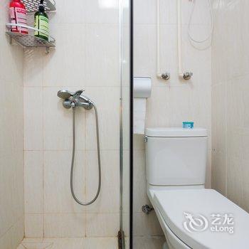 广州闪族酒店公寓(畅聚小吃街店)酒店提供图片