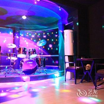 上海WoW House轰趴别墅(鹿达路分店)酒店提供图片