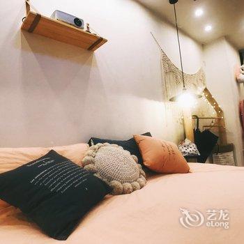 重庆MrSunmer的民宿(五四路店)酒店提供图片