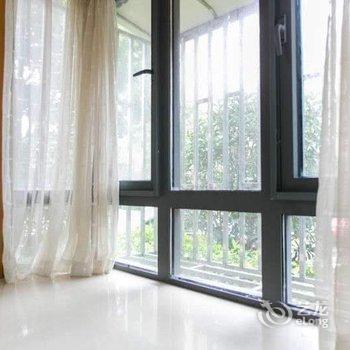 上海何先生的温馨民宿(嘉怡路分店)酒店提供图片