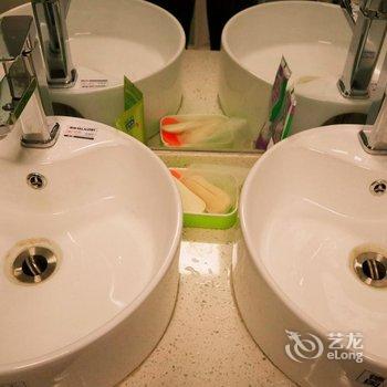 西安阅微书吧主题青旅(西工大店)酒店提供图片