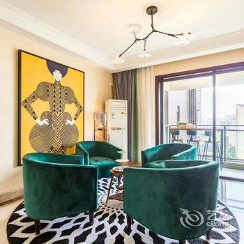 广州喜窝民宿(G105(京珠线)分店)酒店提供图片