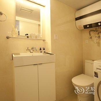 上海文艺清新之家复式(环科路店)酒店提供图片