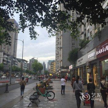 成都一环内近天府广场春熙路宽窄巷子公寓(新华宾馆-会议中心分店)酒店提供图片