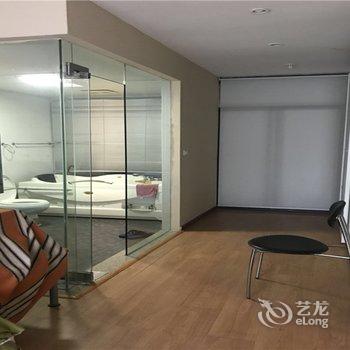 重庆恋恋度假别墅酒店提供图片