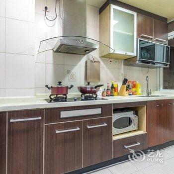 广州彩蝶之家1公寓(外广场雕塑园分店)酒店提供图片