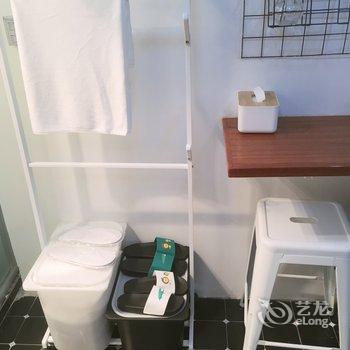 德艺双馨的老艺术家公寓(上海瑞金一路店)酒店提供图片