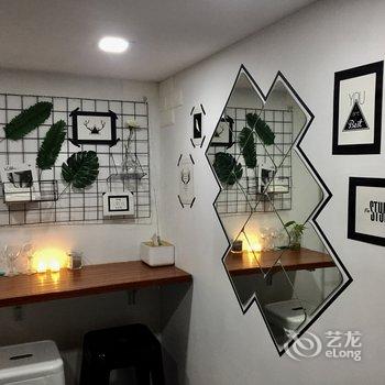 德艺双馨的老艺术家公寓(上海瑞金一路店)酒店提供图片