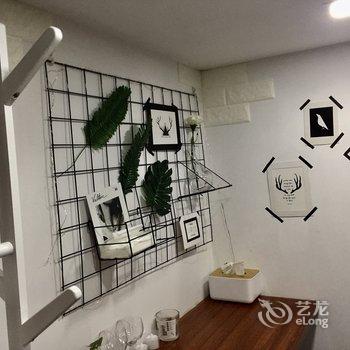 德艺双馨的老艺术家公寓(上海瑞金一路店)酒店提供图片