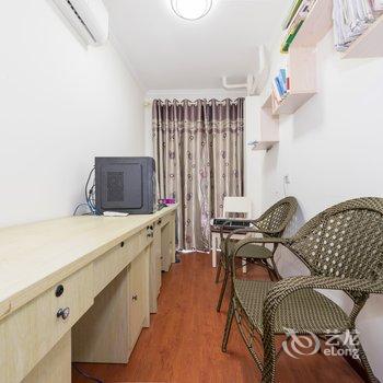 重庆大吉大利辉公寓(花半里路分店)酒店提供图片