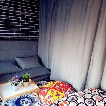 香蕉宿公寓(上海艺术馆店)酒店提供图片