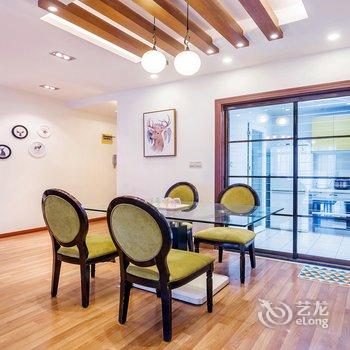 重庆天空之城绝美江景VIP店公寓(五江路分店)酒店提供图片