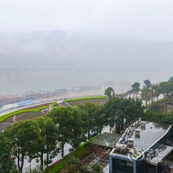 重庆雅蔓江景公寓酒店提供图片
