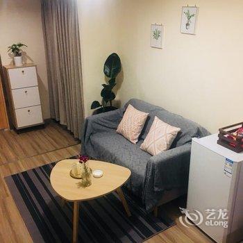 成都行樂小屋公寓酒店提供图片