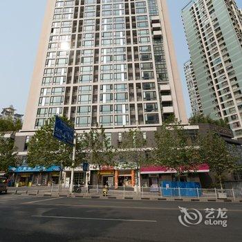 重庆无题特色民宿(晓月路分店)酒店提供图片