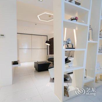 重庆无题特色民宿(晓月路分店)酒店提供图片
