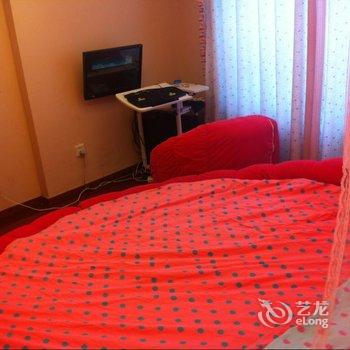 青岛相女士特色民宿(学习路分店)酒店提供图片