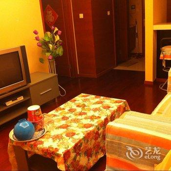 青岛相女士特色民宿(学习路分店)酒店提供图片