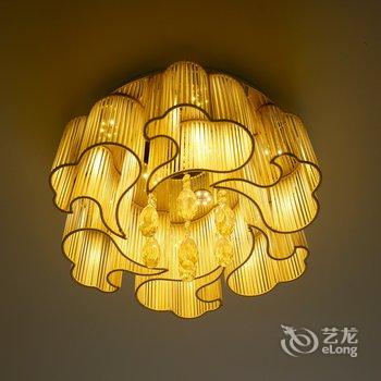 西安巢生活「曲江店」可可复兴分店公寓酒店提供图片
