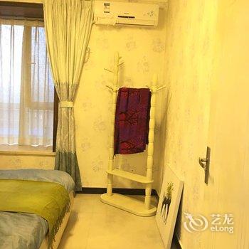 西安巢生活「曲江店」可可复兴分店公寓酒店提供图片