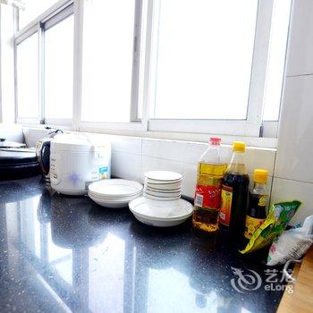 西安巢生活「曲江店」可可复兴分店公寓酒店提供图片