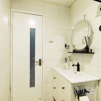 �ɶ�LAN���ṫԢ�Ƶ��ṩͼƬ