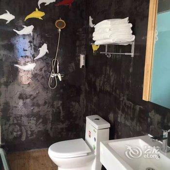 青岛金沙滩啤酒城叁两客栈酒店提供图片