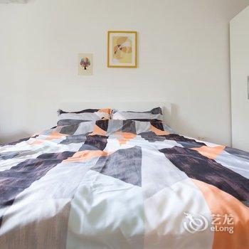 上海市中心温馨设计感公寓(法华镇路分店)酒店提供图片