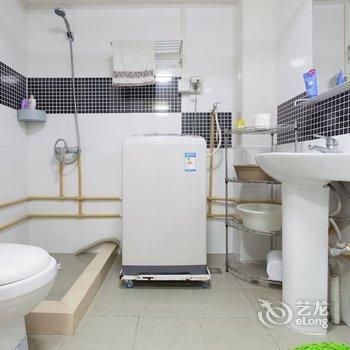 上海市中心温馨设计感公寓(法华镇路分店)酒店提供图片
