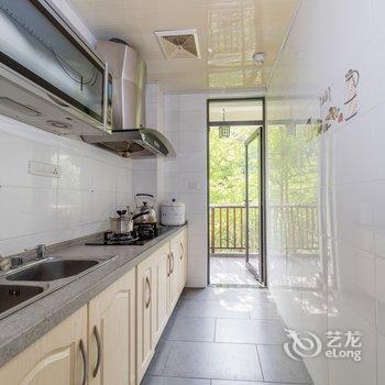 重庆牛哥民宿共享(兰笛路分店)酒店提供图片