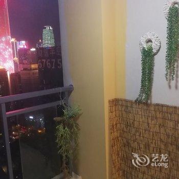 重庆等花开小窝公寓(下纯阳洞街分店)酒店提供图片