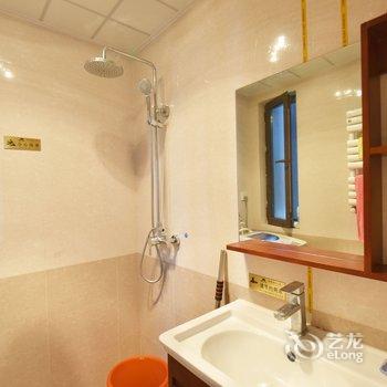 青岛尚志旅游度假公寓(漓江东路与披云山路交叉口分店)酒店提供图片