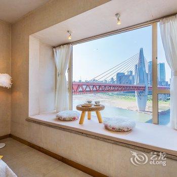 重庆江屿城江景民宿(7号店)酒店提供图片