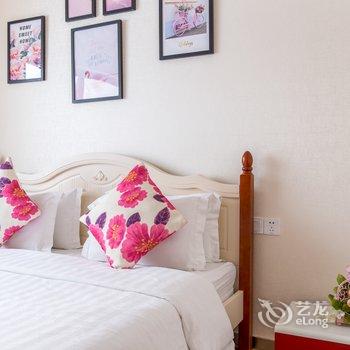 广州广州ins小清新大床房公寓(元下底路分店)酒店提供图片