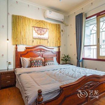 重庆Chen初生家公寓(八一路景观大道分店)酒店提供图片