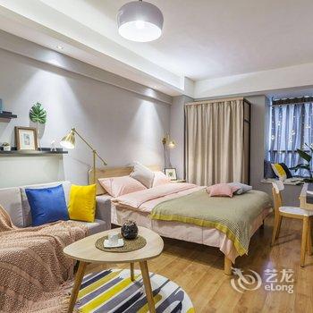 成都雨雨公寓(福善莲根禅文化艺术馆分店)酒店提供图片