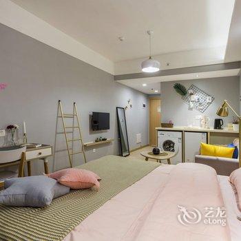 成都雨雨公寓(福善莲根禅文化艺术馆分店)酒店提供图片