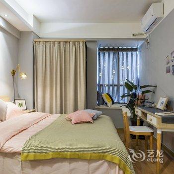 成都雨雨公寓(福善莲根禅文化艺术馆分店)酒店提供图片