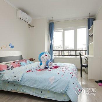 小格子公寓的门神(重庆大学城南路分店)酒店提供图片