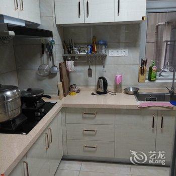 青岛长沙路绿茶套房公寓酒店提供图片